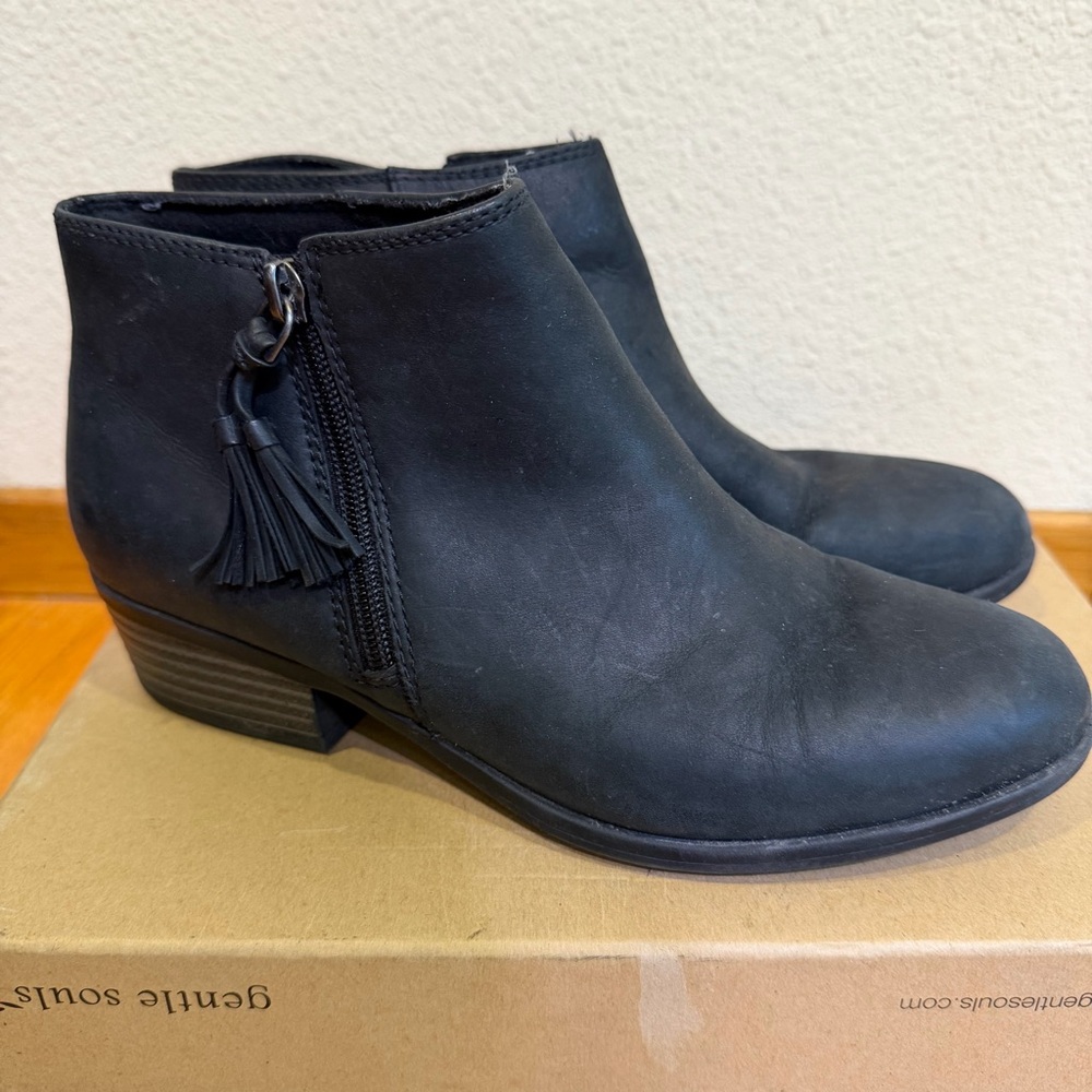 Clarks Women’s Black Boots